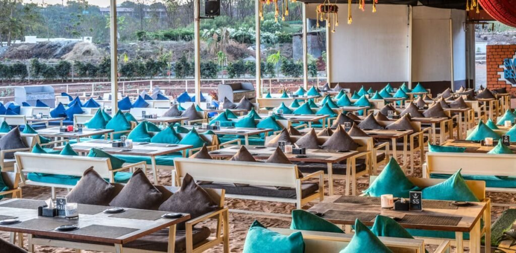 008 Restaurant Interior Designer 1 1200x590 1